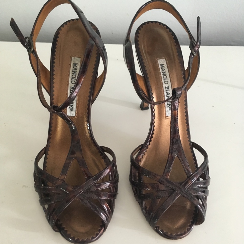 Manolo Blahnik Cut Out T Strap Sandals Size 38